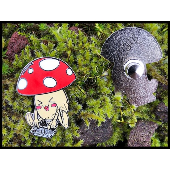 "Let's Play" Enamel Mushroom Pin - Click Image to Close